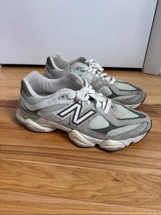 New Balance Other - New Balance Men’s 9060 green Athletic Sneakers size 10.5